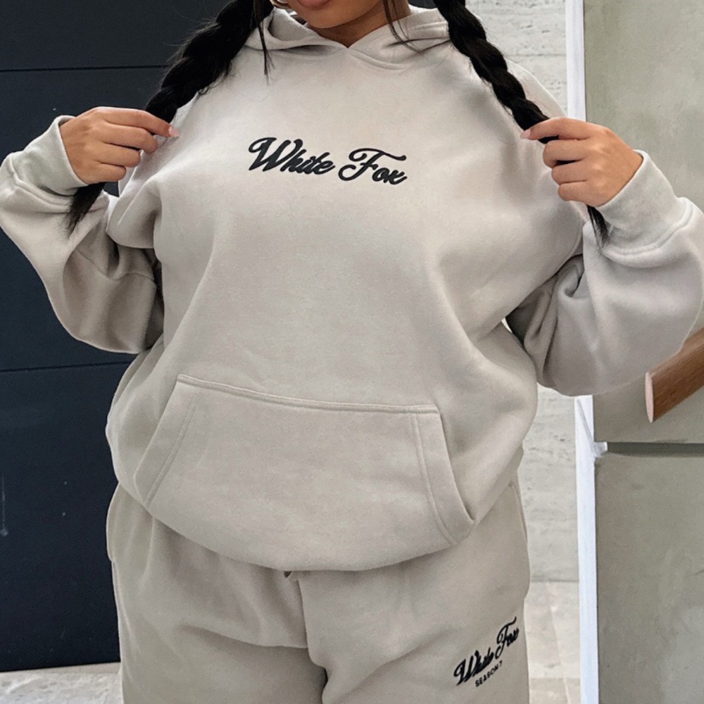 WHITE FOX SEASON 7 OVERCAST SWEATPANTS AND SWEATSHIRT OUTFIT L/XL &
XXL